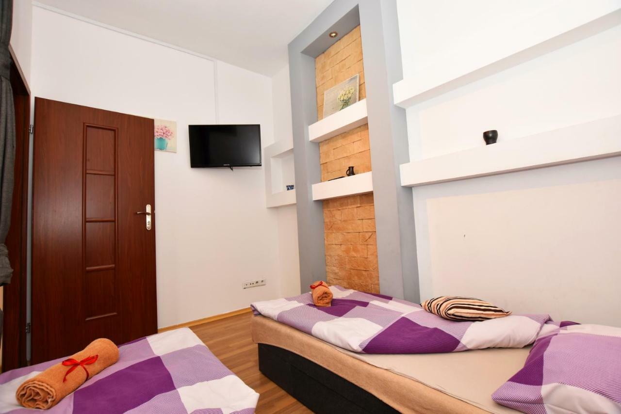 City Central Hostel Swidnicka Wrocław Exteriör bild